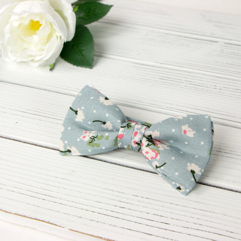 Men's Cotton Floral Bow Tie and Handkerchief Set, Light Blue (Color F19)