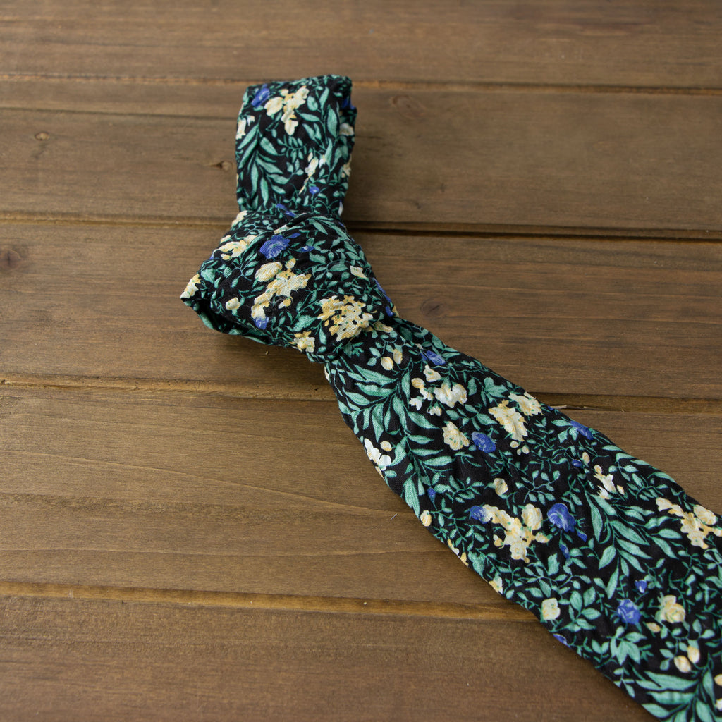 Men's Salt Shrinking Seersucker Cotton Floral Print Necktie and Handkerchief Set, Black Green