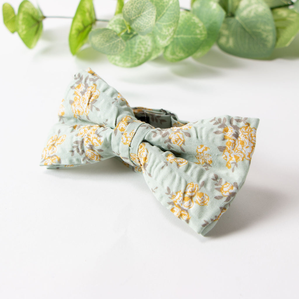 Men's Salt Shrinking Seersucker Cotton Floral Print Bow Tie, Sage (Color FS03)